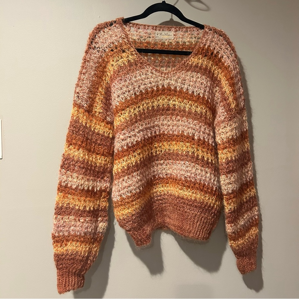 Cozy Mohair Striped Sweater in earth tones v neck scandi girl boho vibe size M/L